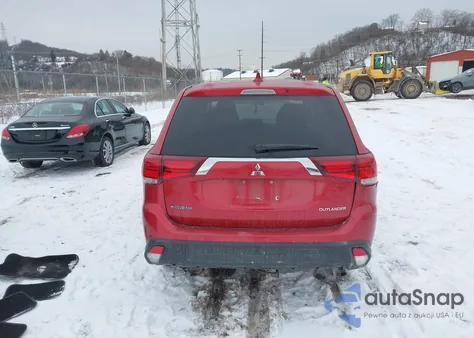 2018 Mitsubishi Outlander Es z USA, uszkodzony, nr VIN JA4AD2A30JZ052278